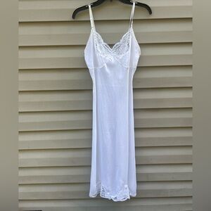 Rare VTG 60’s Wonder Maid 32 lace bridal slip dress dressing gown Union made USA